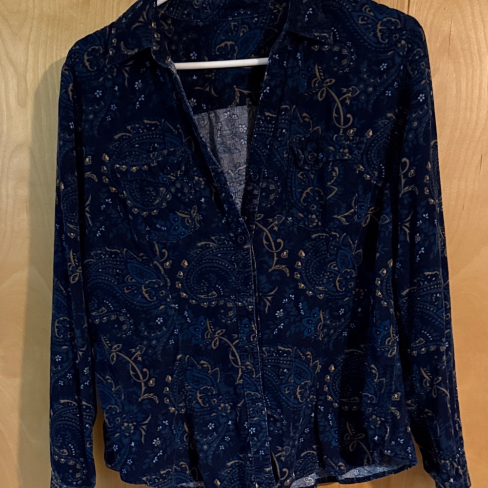 Source Unknown Dark Blue Paisley Button Down Shirt
